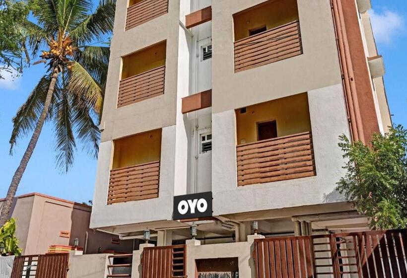 Hotel Oyo Flagship 81392 Royal Plazza Homestay