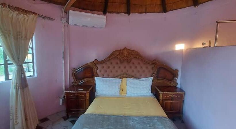 پانسیون Mmathaba Guest House