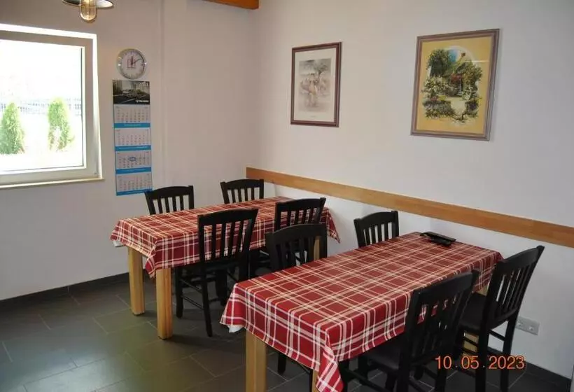 Majatalo Zimmervermietung Eberswalde