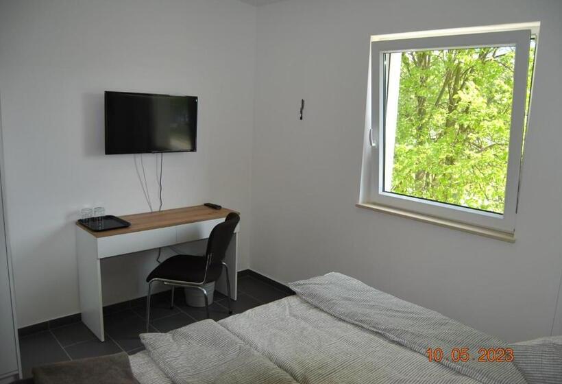 پانسیون Zimmervermietung Eberswalde