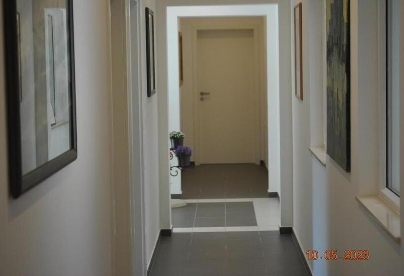 پانسیون Zimmervermietung Eberswalde