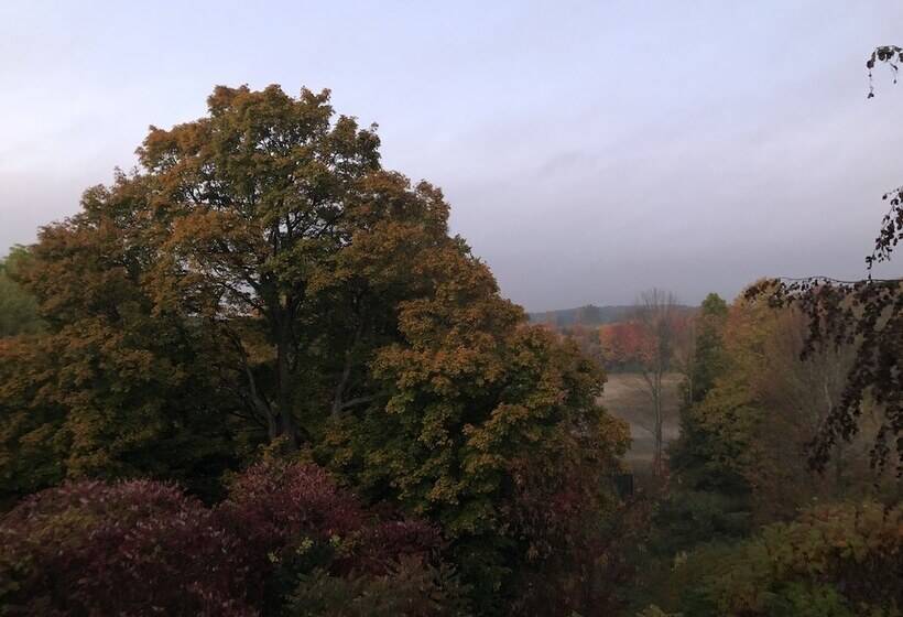 مبيت وإفطار Caledon Manor And Country Inn