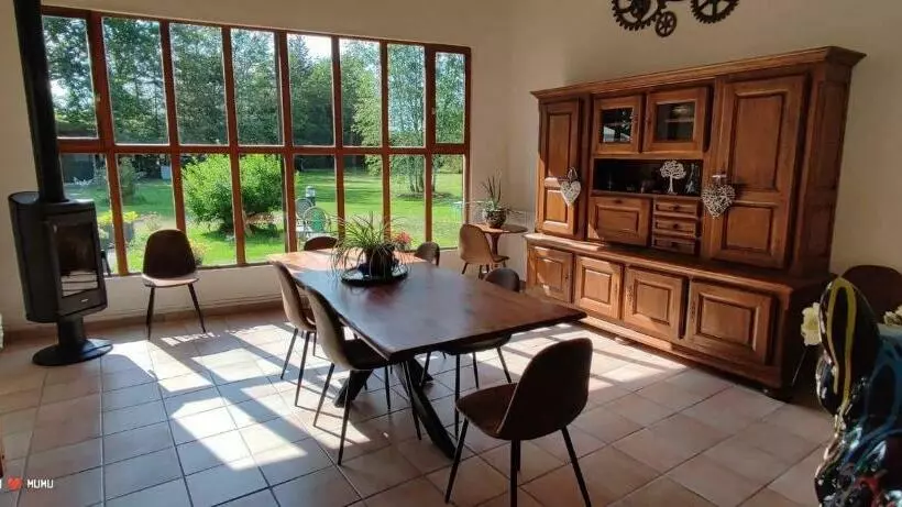 Aamiaismajoitus (B&B) Chambres D’hôtes Plateau Des Mille étangs