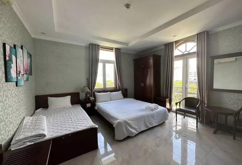 هتل Capital O 1183 Villa Le Na
