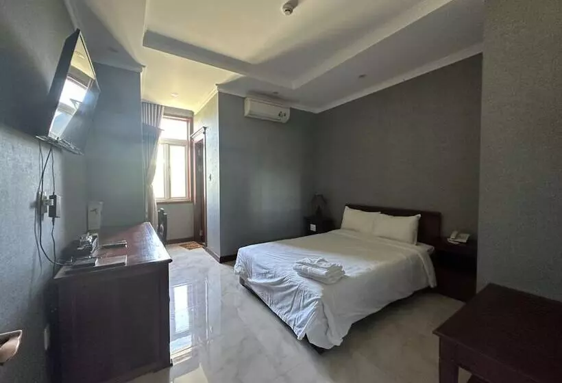 هتل Capital O 1183 Villa Le Na