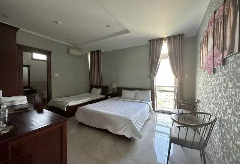 هتل Capital O 1183 Villa Le Na