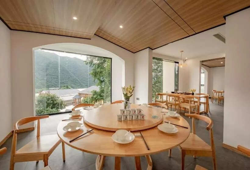 Hotelli Avatar Mountain Resort