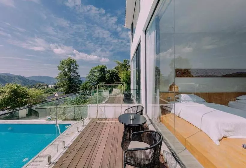 Hotelli Avatar Mountain Resort