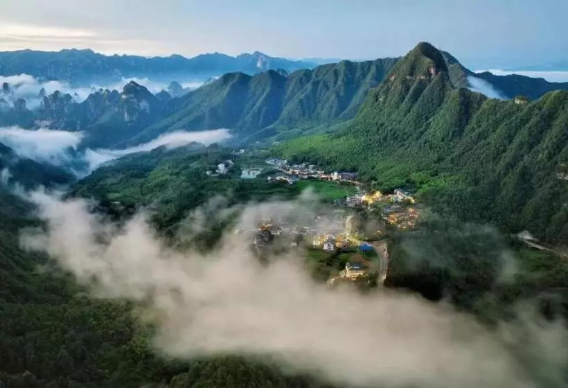 Hotelli Avatar Mountain Resort