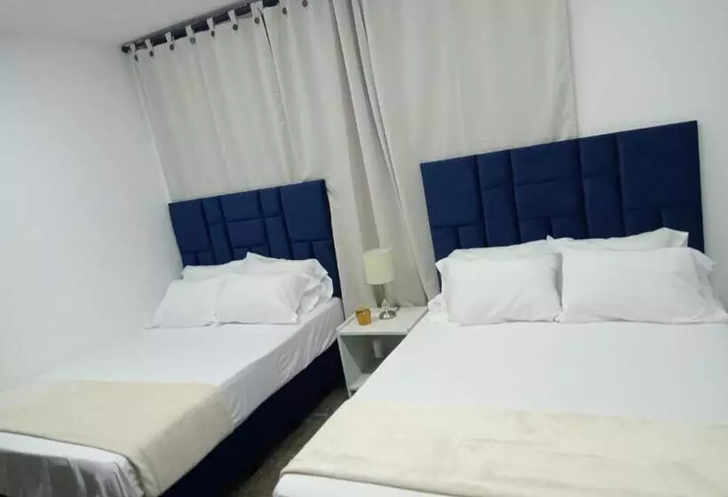 پانسیون Hostal Astroblue