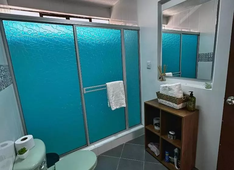 پانسیون Hostal Astroblue
