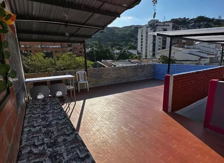 پانسیون Hostal Astroblue