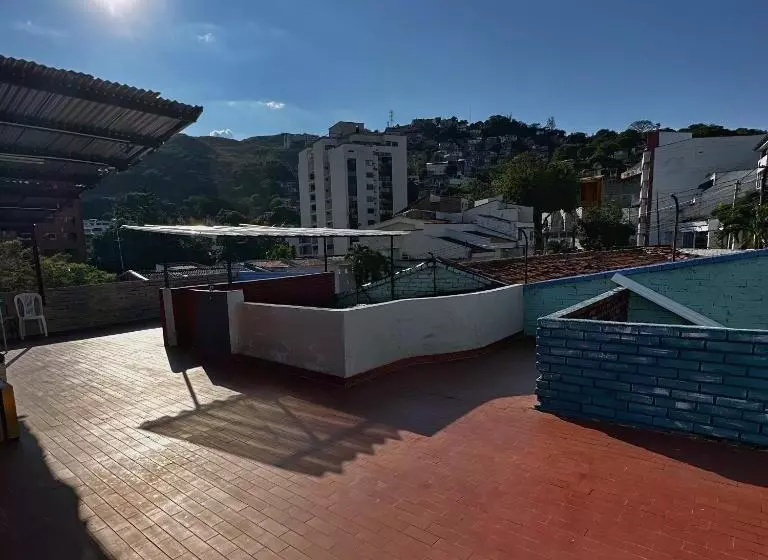 پانسیون Hostal Astroblue