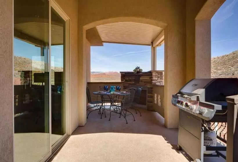 ホテル H5 The Kestrel L Ground Floor 3 Bedroom Hillside View
