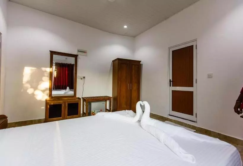 هتل Pearl Island Inn