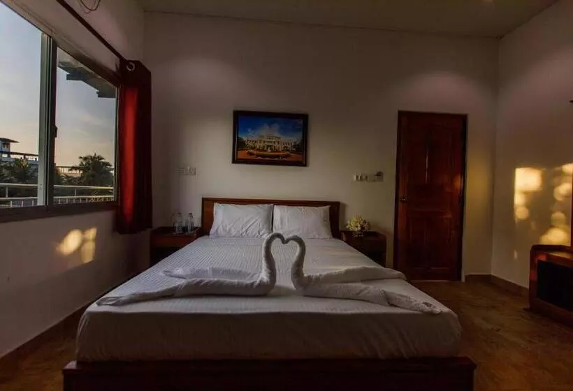 هتل Pearl Island Inn