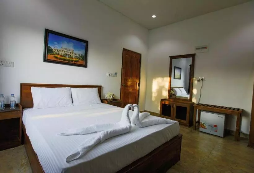 هتل Pearl Island Inn