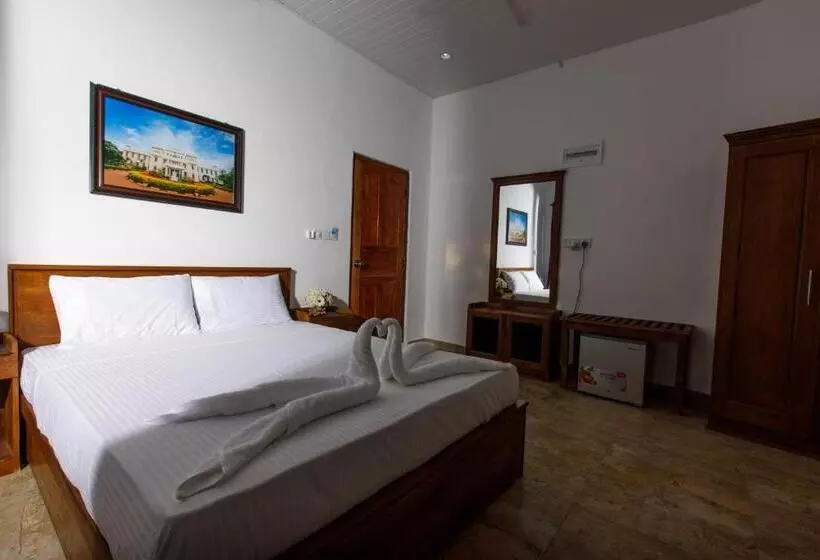هتل Pearl Island Inn