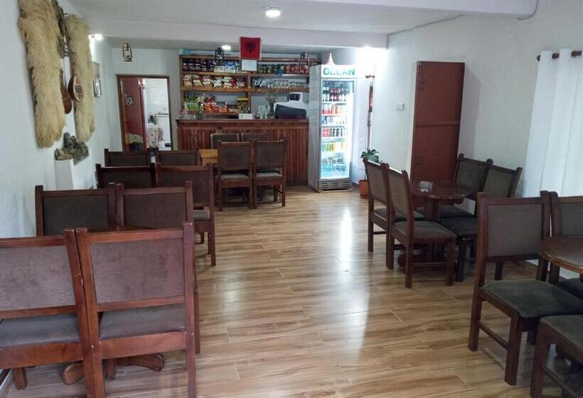 פנסיון Guesthouse Kroni I Micanit