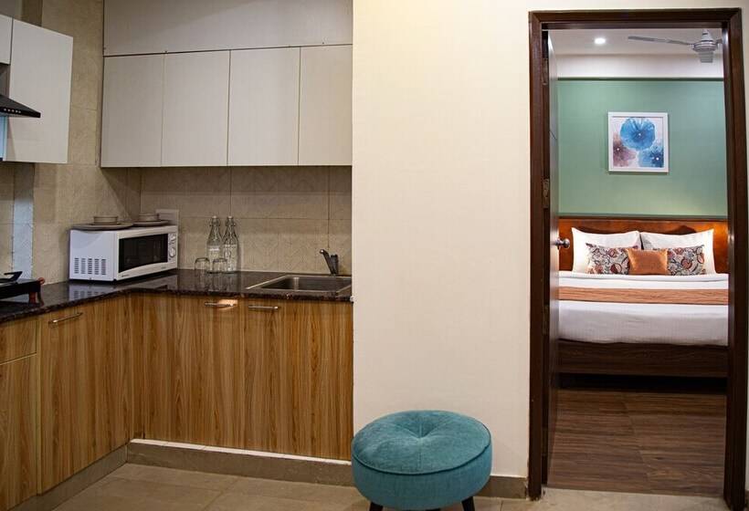 Residences By Hotel Limon, Sector 45 Gurgaon