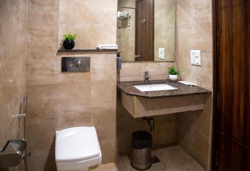 Residences By Hotel Limon, Sector 45 Gurgaon