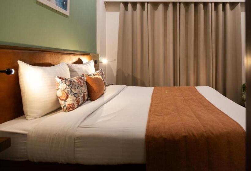 Residences By Hotel Limon, Sector 45 Gurgaon