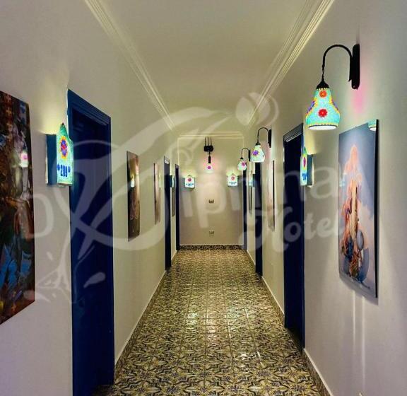 Dolphina Hotel & Restaurant