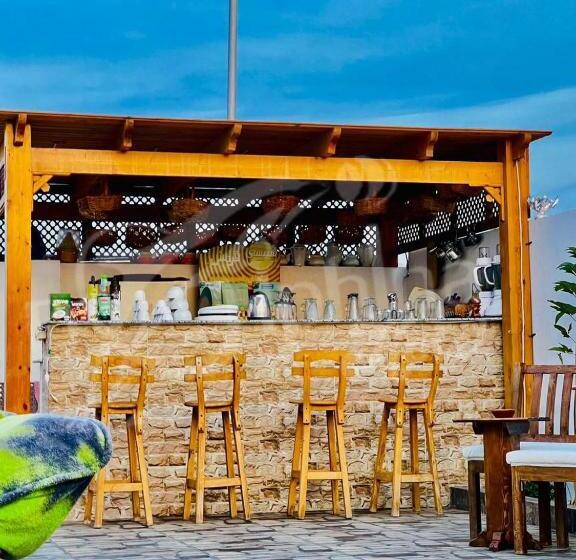 Dolphina Hotel & Restaurant