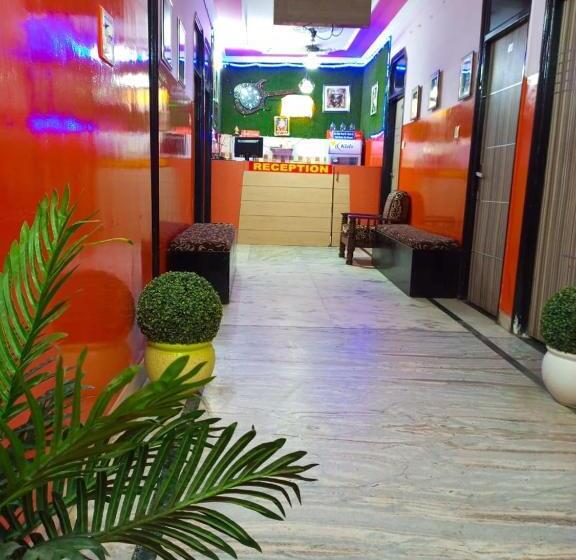 בית מלון כפרי New City Luxury