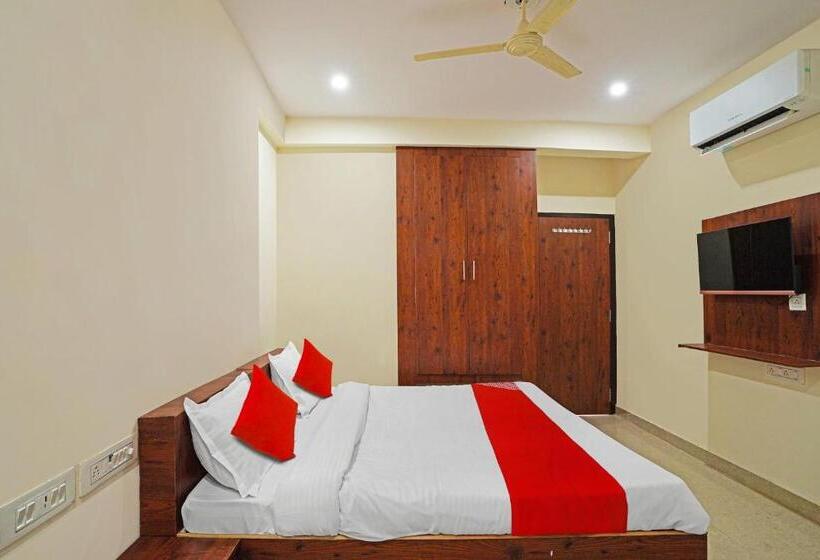 酒店 Oyo Flagship 81356  Blue Moon