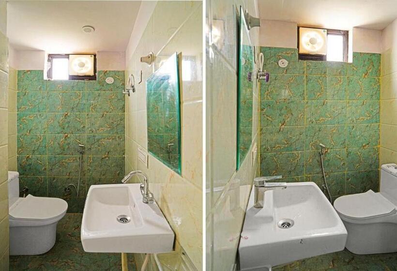 酒店 Oyo Flagship 81356  Blue Moon