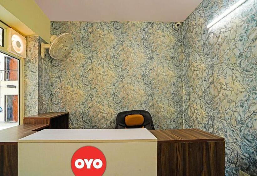 酒店 Oyo Flagship 81356  Blue Moon