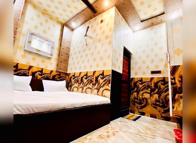 Отель Raghunandan Near Shree Ram Janambhumi