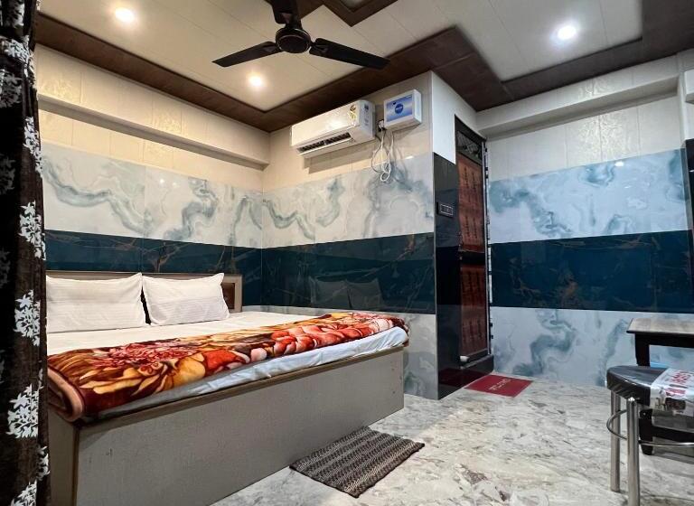 Отель Raghunandan Near Shree Ram Janambhumi