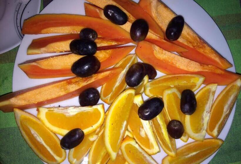 בית מלון כפרי Surf East Villa