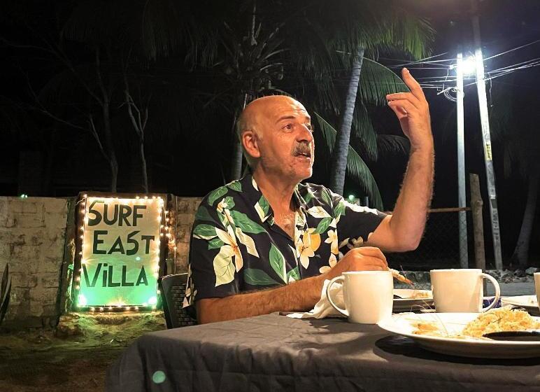 בית מלון כפרי Surf East Villa