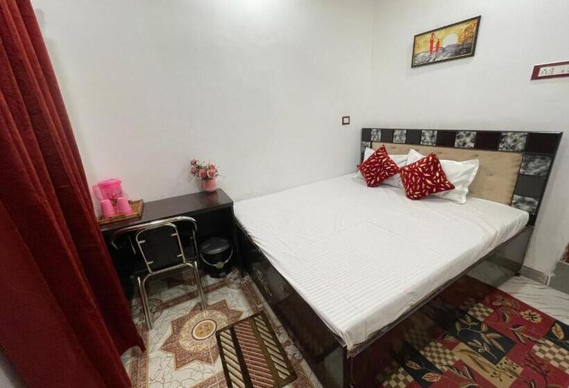 펜션 Govind Atithi Grah