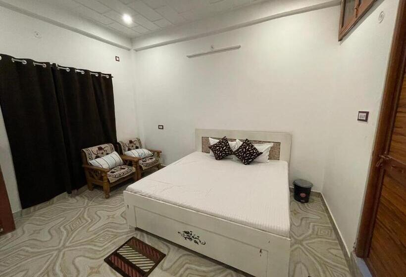 펜션 Govind Atithi Grah