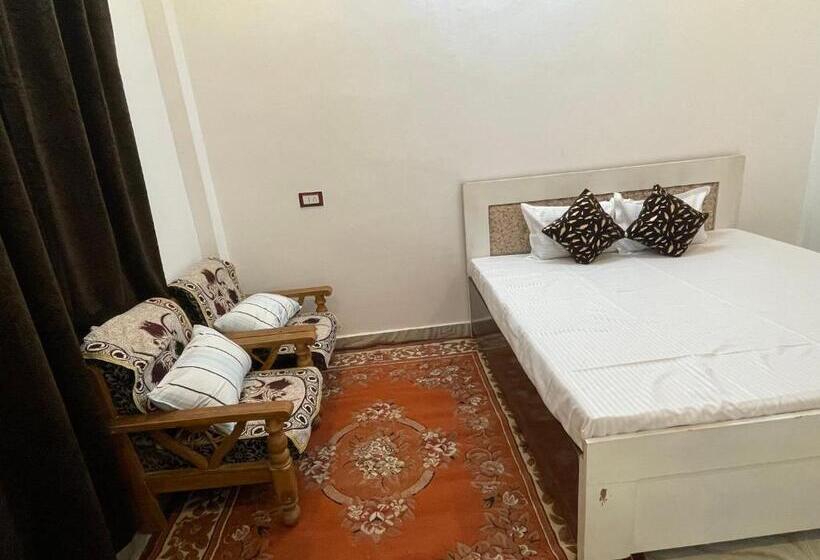 펜션 Govind Atithi Grah