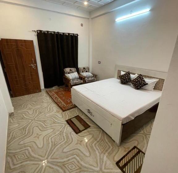 펜션 Govind Atithi Grah