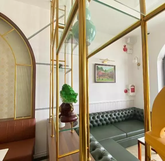 Sky House Apartment