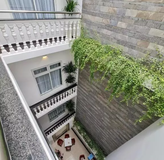 Sky House Apartment