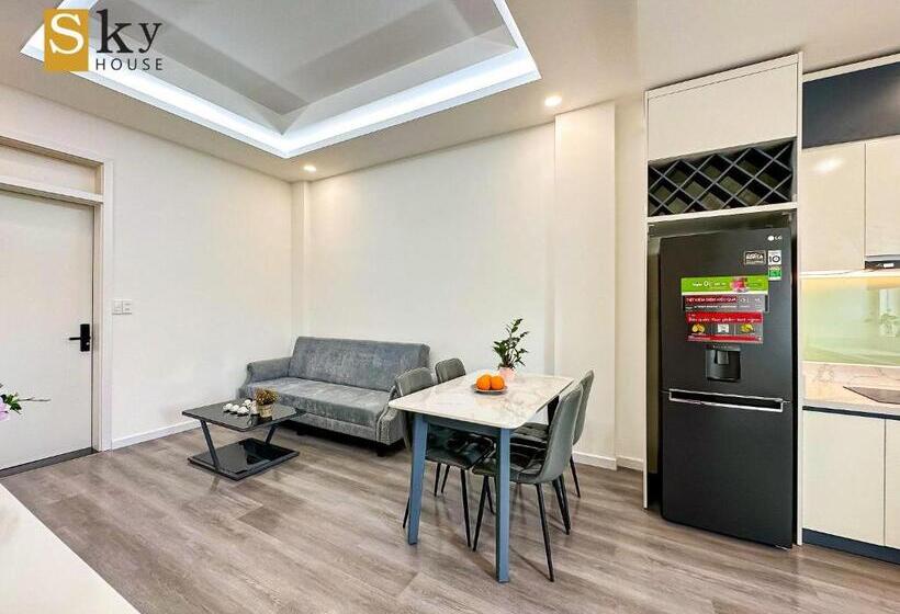 Sky House Apartment
