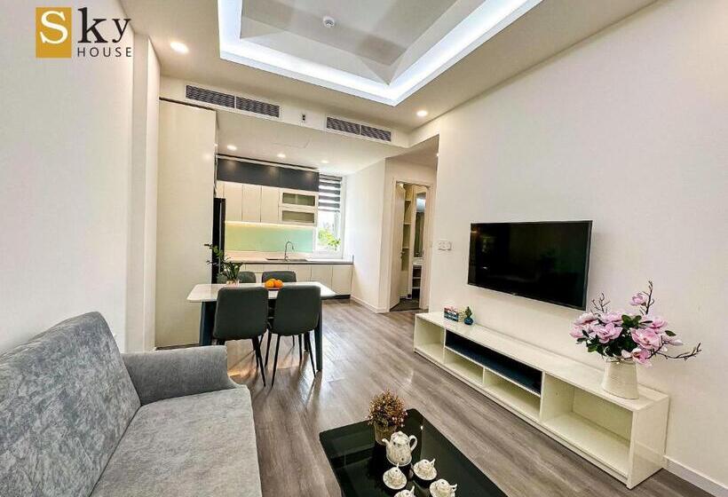 Sky House Apartment