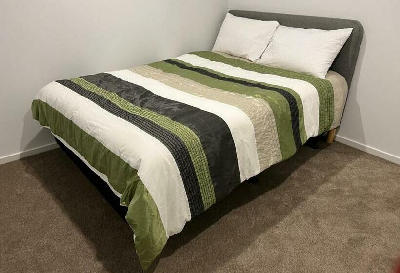 Bed and Breakfast Ann Pavilion Paradise