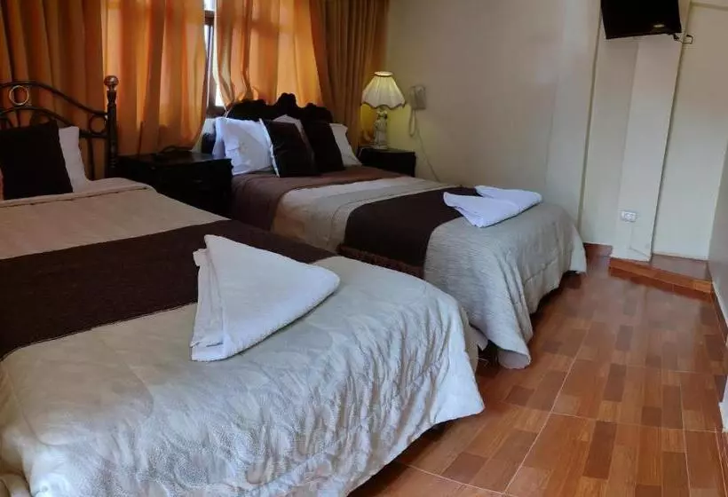 تختخواب و صبحانه Andean Hostel