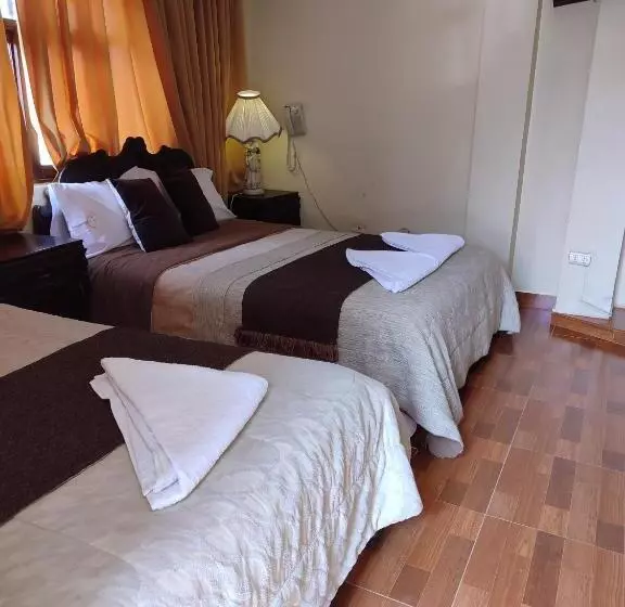 تختخواب و صبحانه Andean Hostel