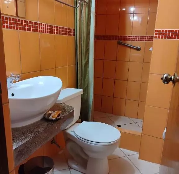 تختخواب و صبحانه Andean Hostel