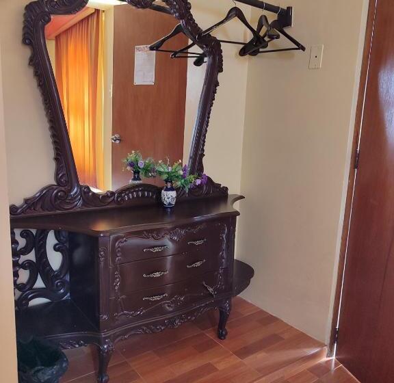 مبيت وإفطار Andean Hostel