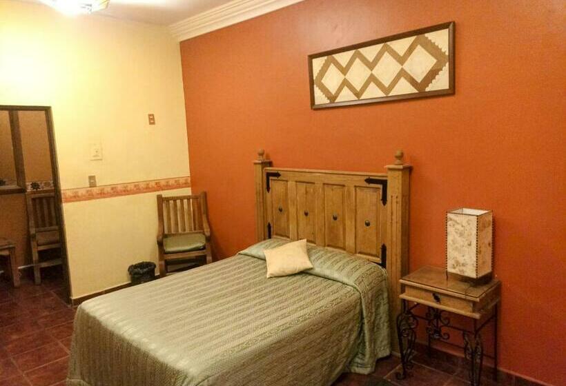 هتل Plaza Bicentenario